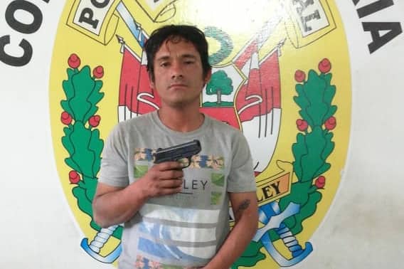 Capturan a presunto extorsionador con réplica de pistola en Trujillo