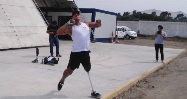 Carlos Felipe se prepara en Chimbote para participar en los Parapanamericanos 2019