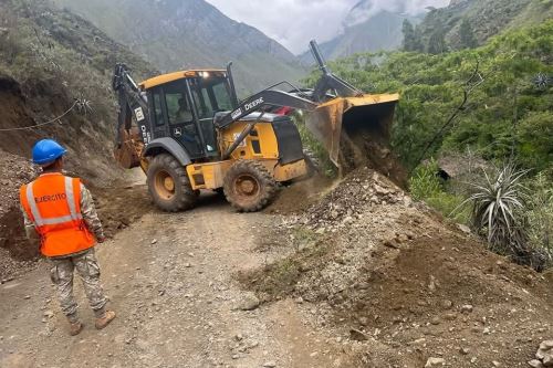 Restablecen conectividad en 50 puntos de las carreteras afectadas por lluvias en la sierra liberteña