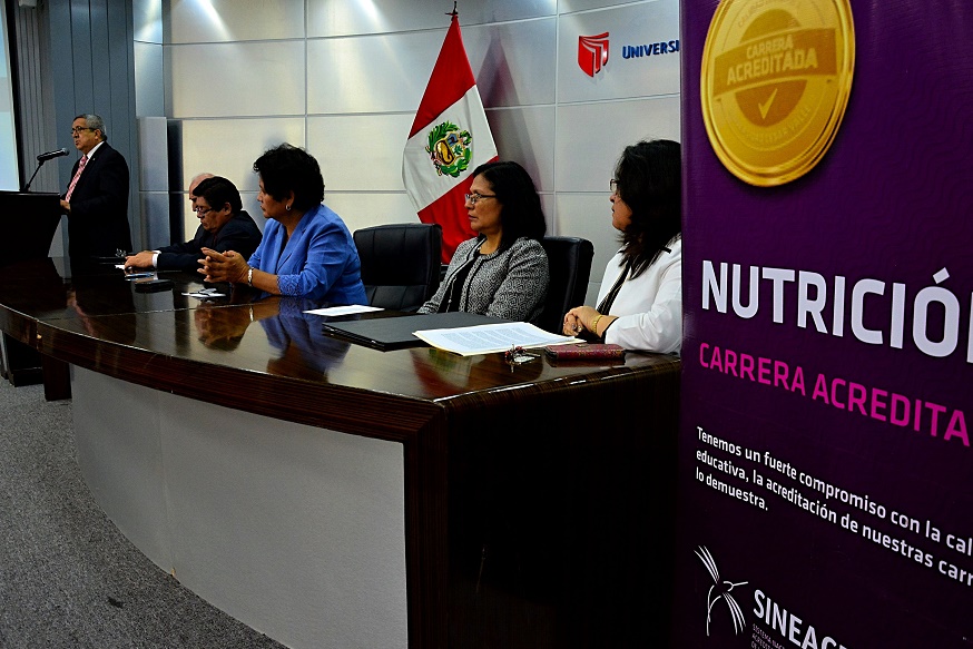 Carrera profesional de Nutrición de la UCV- Trujillo es acreditada por el Sineace