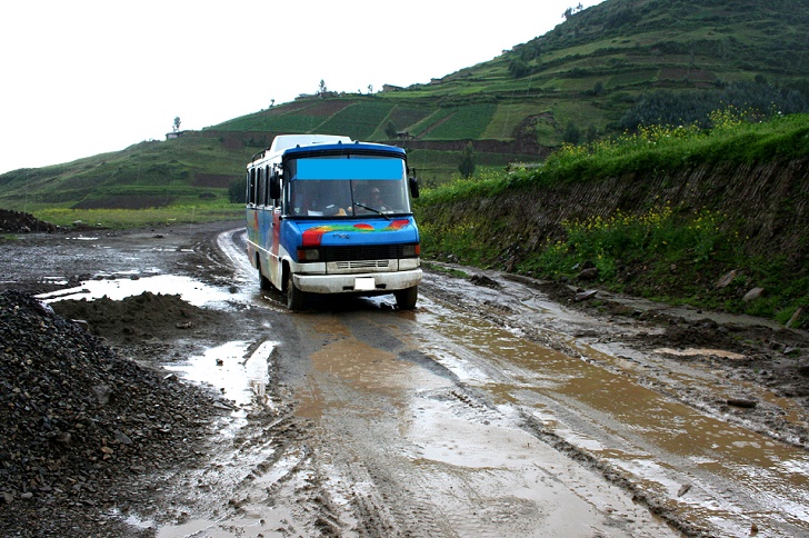 Usquilanos realizan panel a favor de vía Otuzco- Usquil- Huanranchal