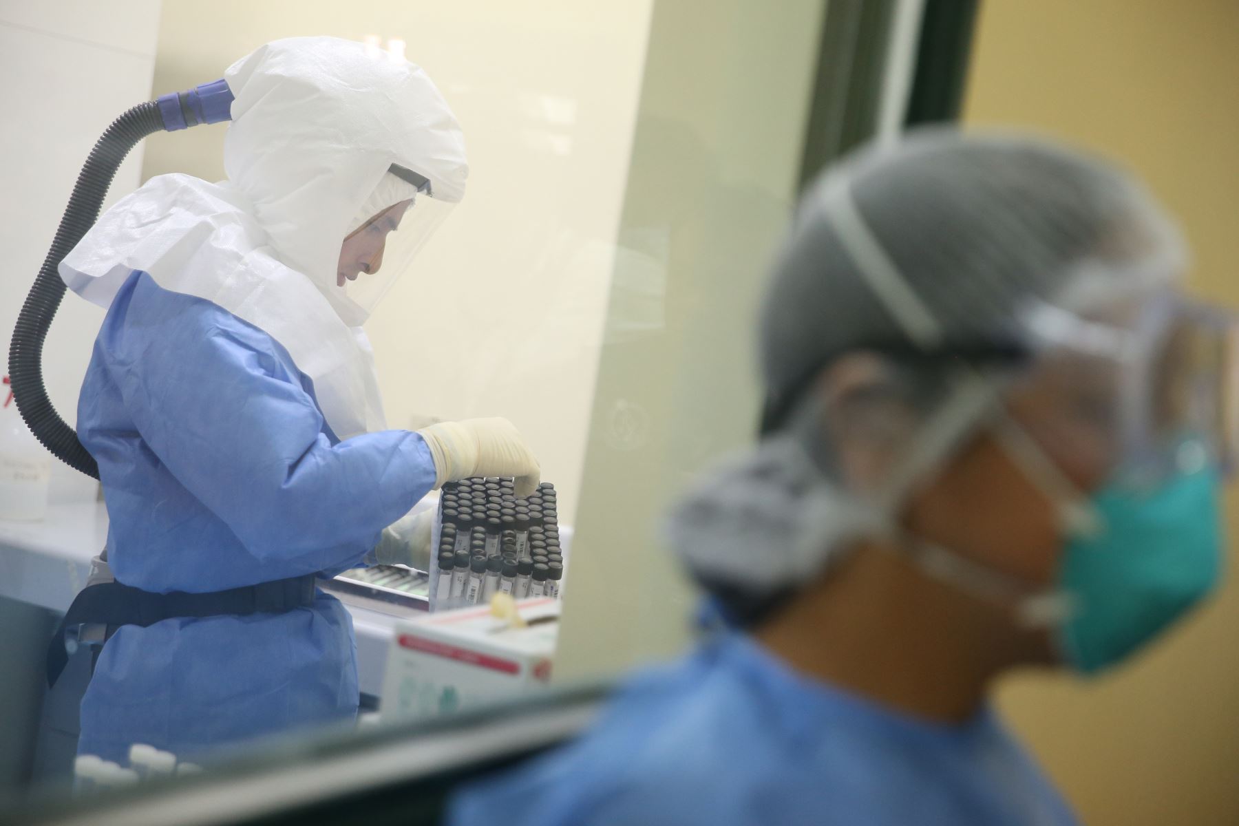 Minsa reporta 5 301 fallecidos por covid-19 a nivel nacional