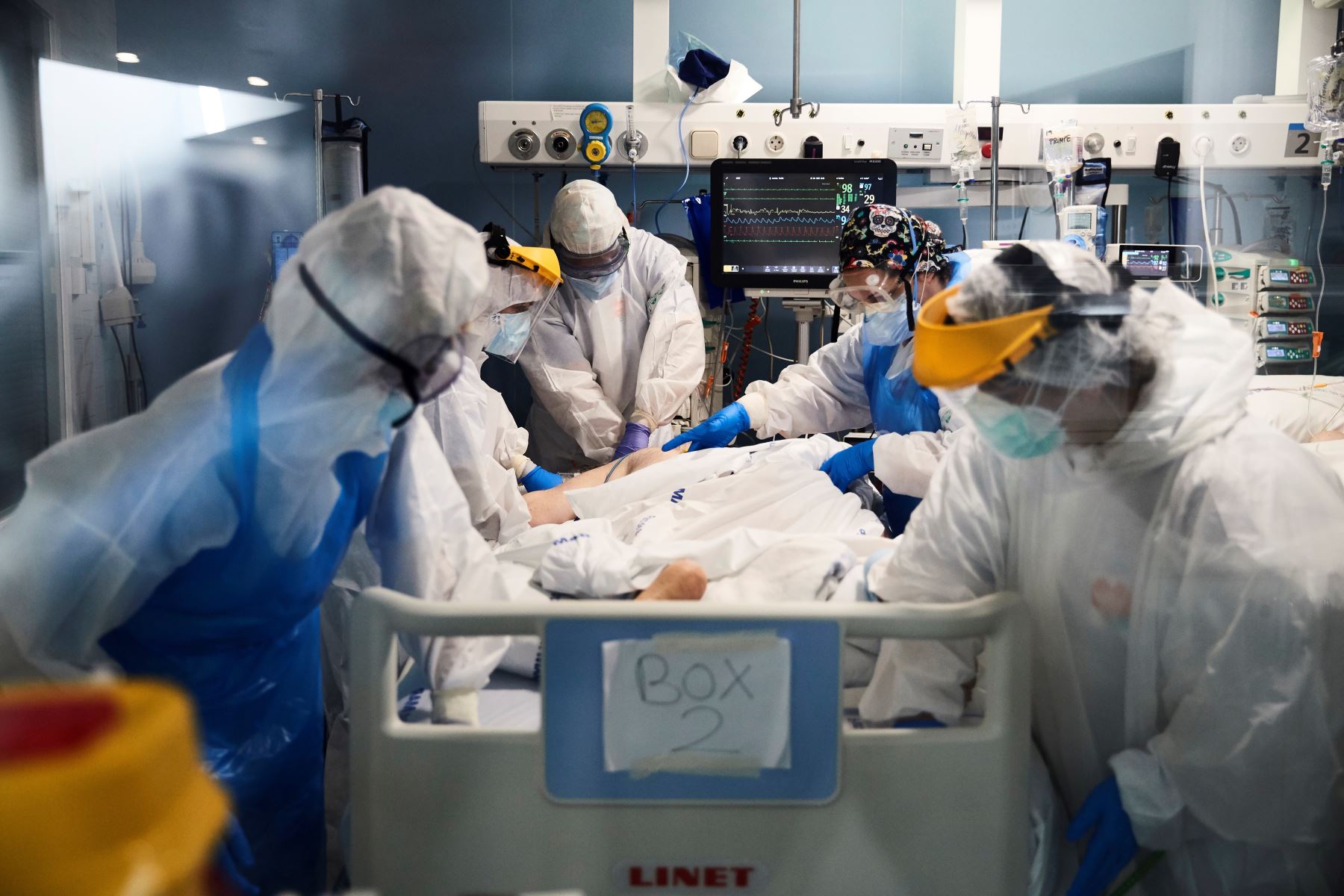  Lanzan segunda convocatoria de 825 plazas del sector Salud para atención de pacientes covid-19