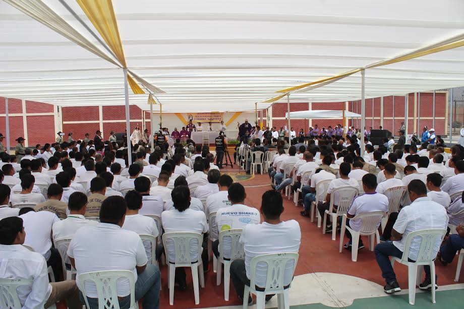 Arquidiócesis de Trujillo clausuró “Año de la Misericordia” con internos del penal El Milagro    