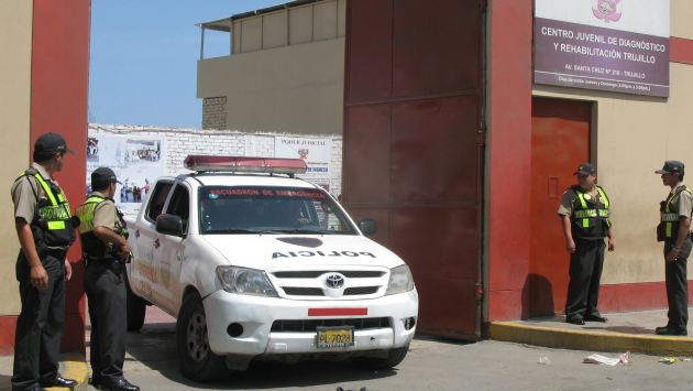   Docente del centro de rehabilitación “ex-Floresta” de Trujillo involucrado en extorsión