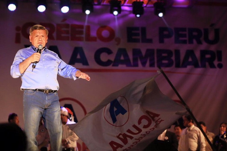 Acuña supera a Alan García y se ubica en tercer lugar en encuestas