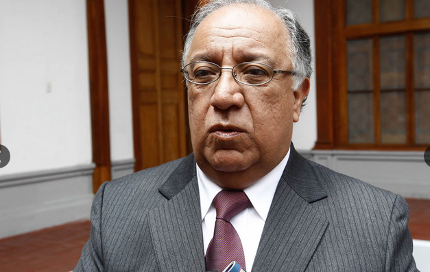 Tuesta Soldevilla: "Posible exclusión de Acuña no afectaría a lista al Congreso"