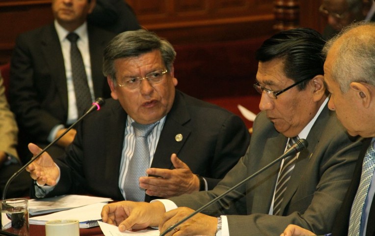 Comisión de Fiscalización del Congreso reprogramó cita con César Acuña Peralta