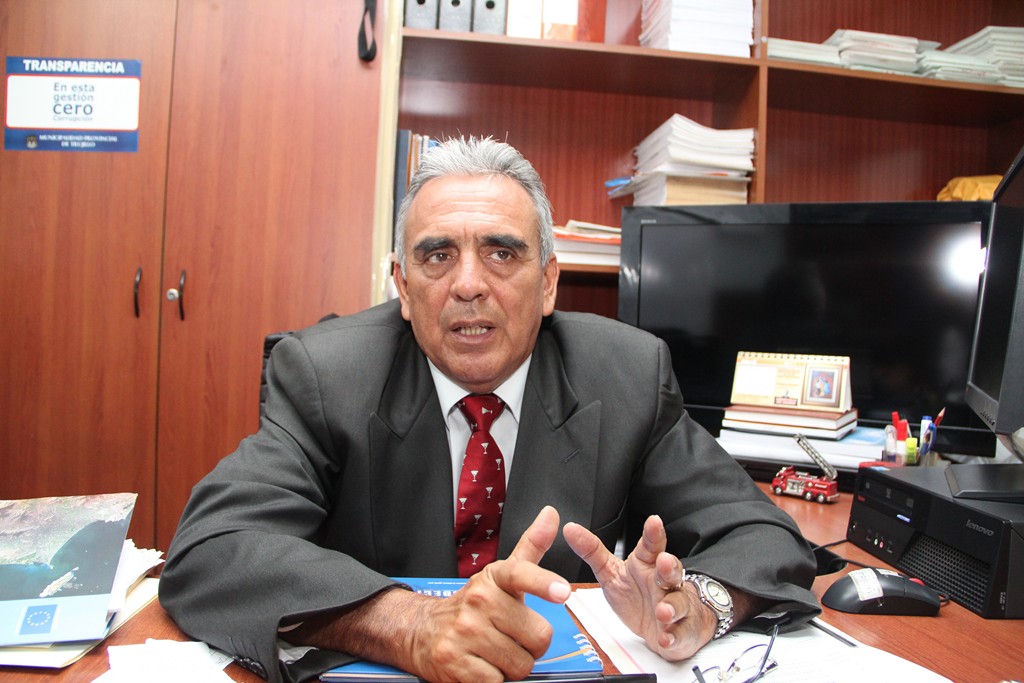 La Libertad: Doce rescatistas listos para ayudar a Ecuador