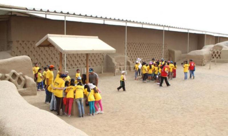 Niños aprenden sobre la cultura Chimú en taller de verano