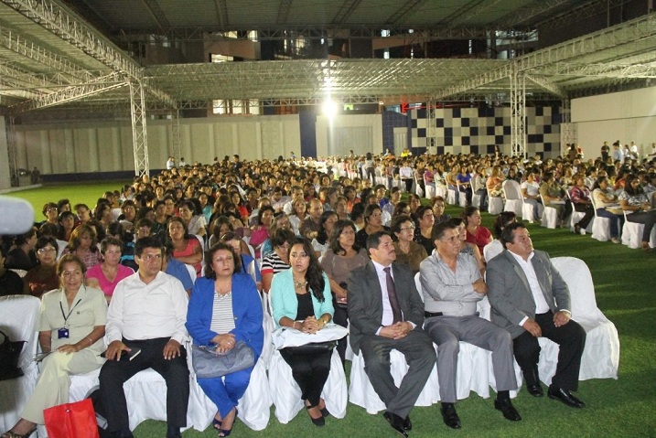 Cerca del mil docentes de La Libertad asistieron a Conferencia sobre Neurociencias