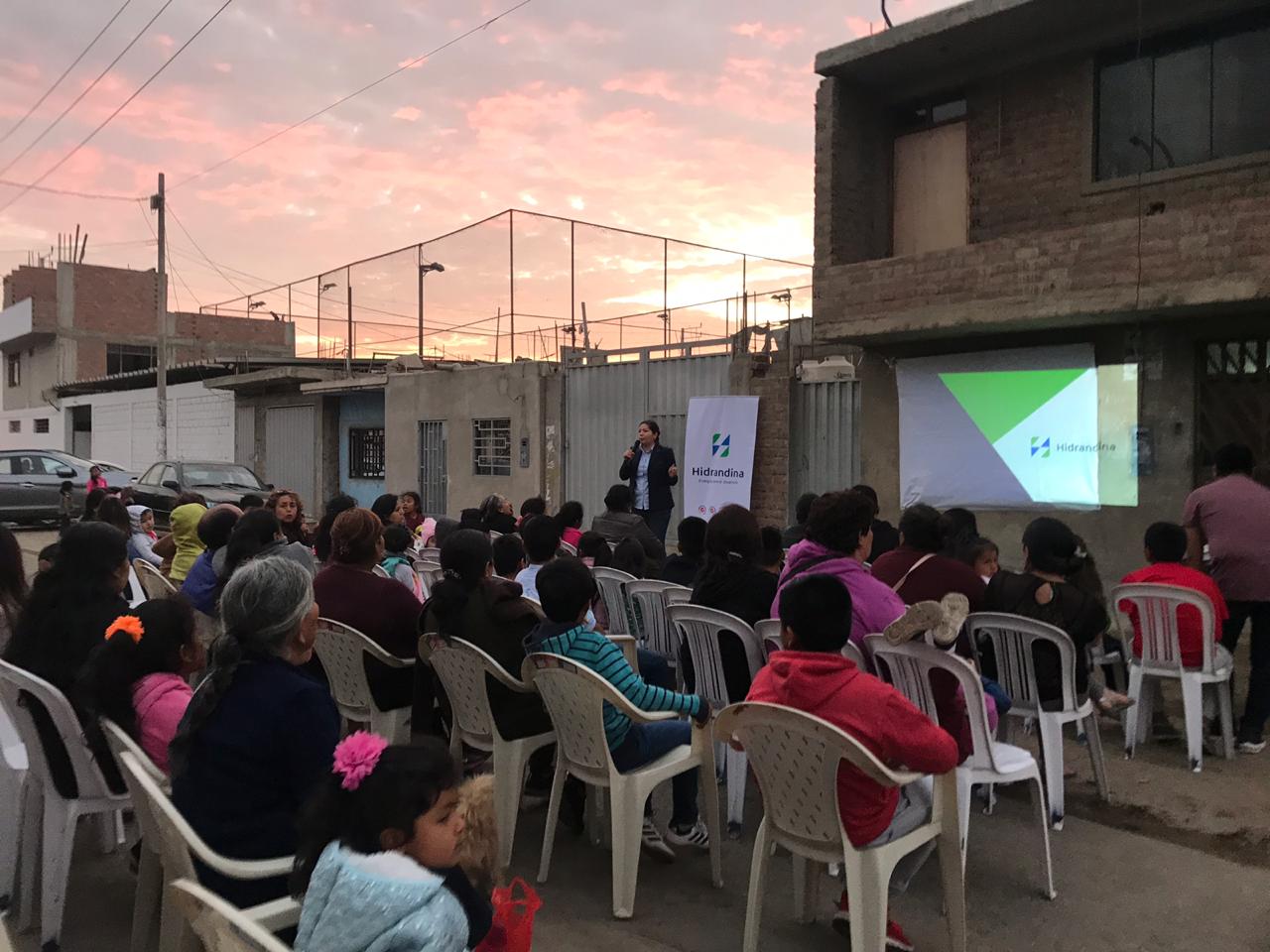 Hidrandina lleva charlas de prevención de riesgos eléctricos a distritos de Trujillo