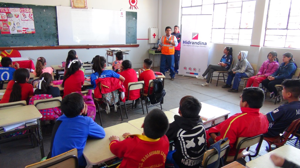 Hidrandina lleva charlas de prevención de riesgos eléctricos a colegios de Trujillo