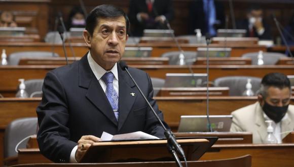 Avanza País, APP y Renovación piden la renuncia del ministro Chávarry durante interpelación