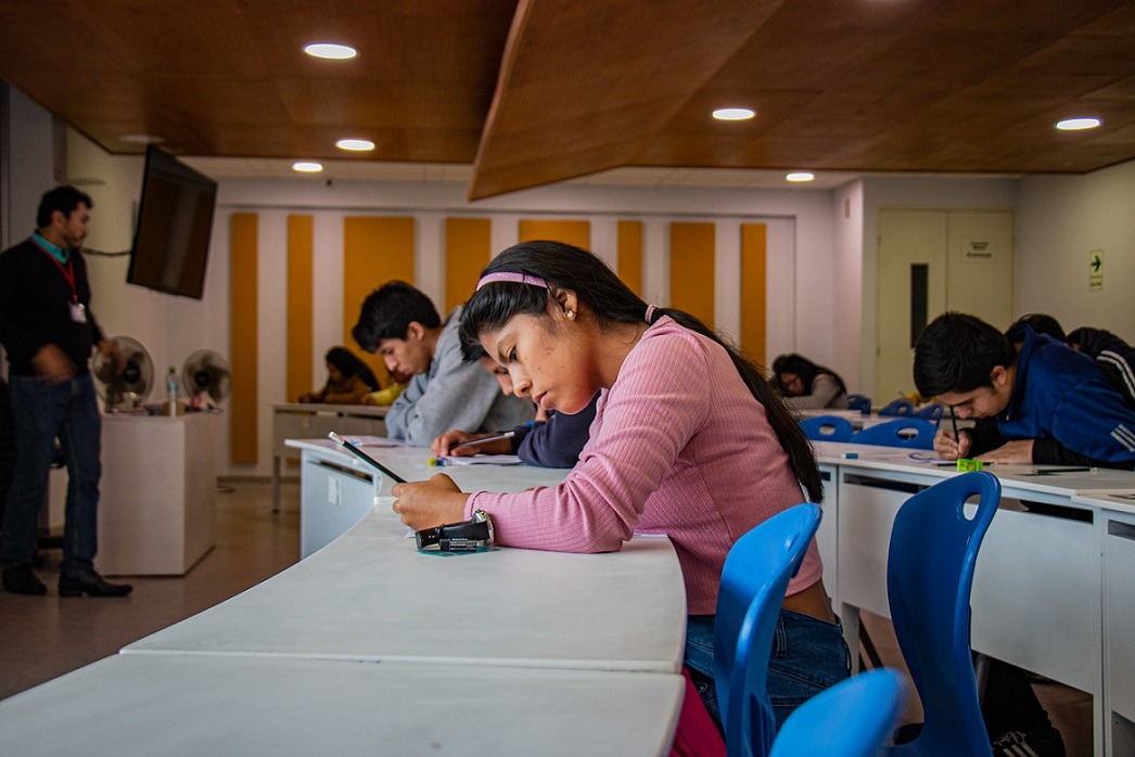 Conoce los beneficios de las becas de educación superior para personas con discapacidad  