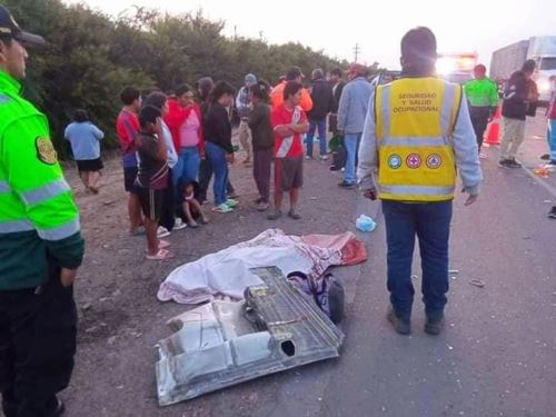 Accidente entre furgón y un bus deja tres muertos en Chepén