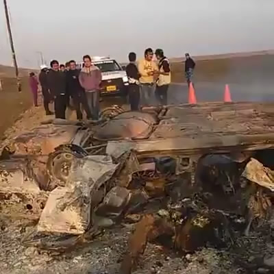 Cuatro personas mueren calcinadas en choque de auto y tráiler en Rázuri 
