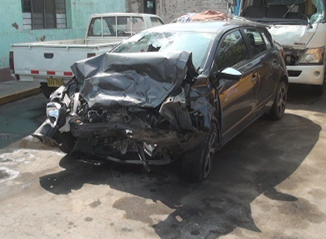 Niño de 3 años muere en choque frontal a la altura de badén de Laredo