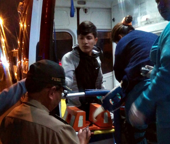Un ciclista fue atropellado por automóvil cuando circulaba por la Av. Juan Pablo II