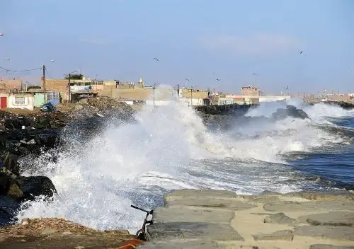 La Libertad: cierran puertos y caletas debido a oleajes de fuerte intensidad