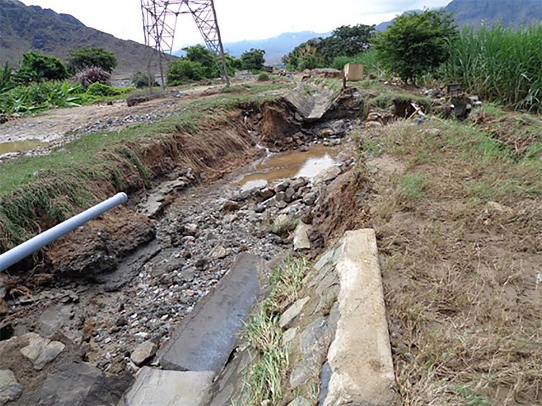 La Libertad: con químicos evitarán erosión de vías afectadas por fenómeno El Niño Costero