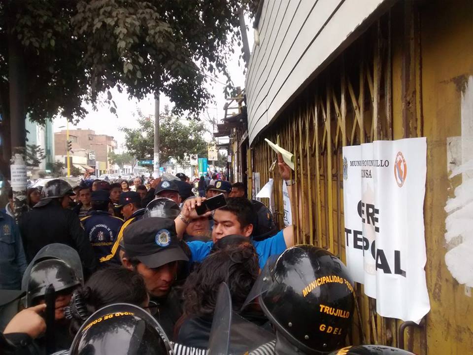 Trujillo: Clausuran más de diez locales en centro comercial Zona Franca