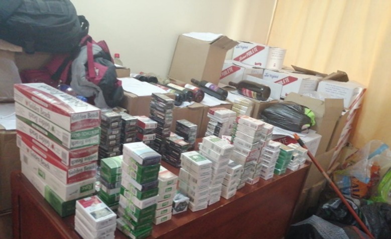 Decomisan cargamento de cigarros de contrabando en urbanización Palermo