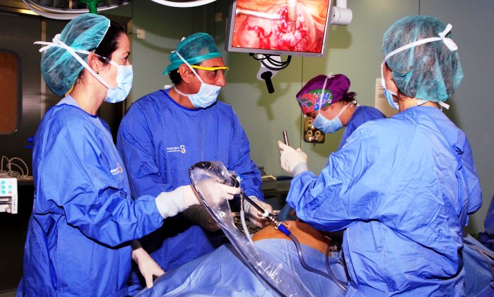  UPAO y Universidad de París desarrolla curso internacional de ginecología laparoscópica