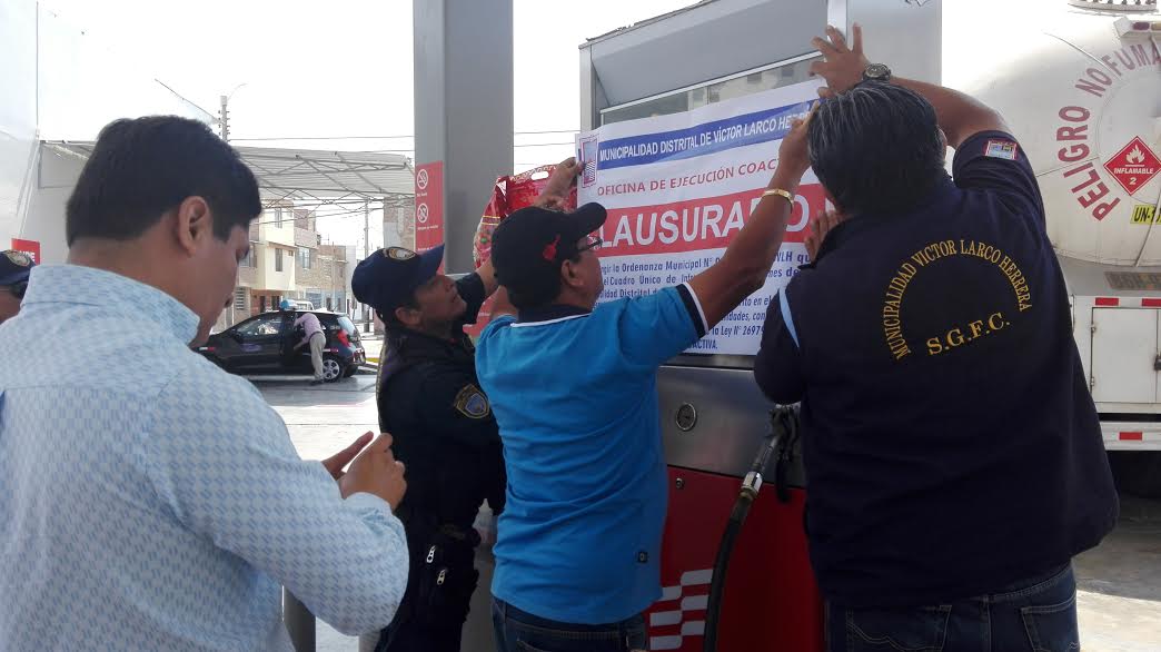 Víctor Larco: municipio distrital clausuró grifo que operaba con licencia falsificada  