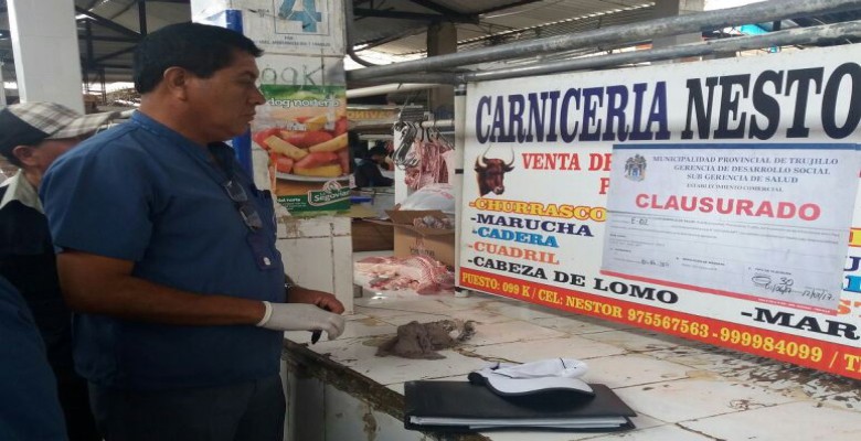 Trujillo: clausuran puesto de carne en mercado Palermo por falta de higiene
