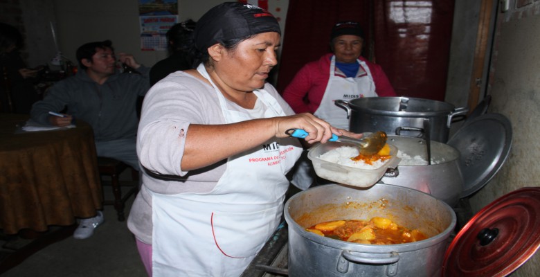 Trujillo: 25 comedores populares son capacitados en manipulación de alimentos