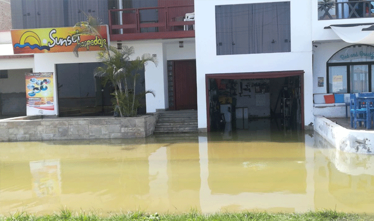 Alcalde de Huanchaco se contradice sobre obras de alcantarillado 