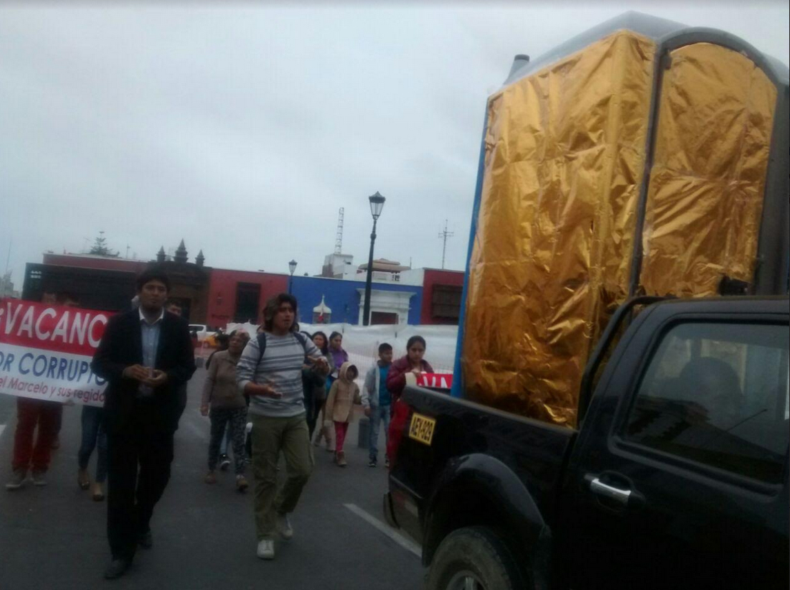 Trujillo: Colectivo juvenil pide vacancia del alcalde de La Esperanza