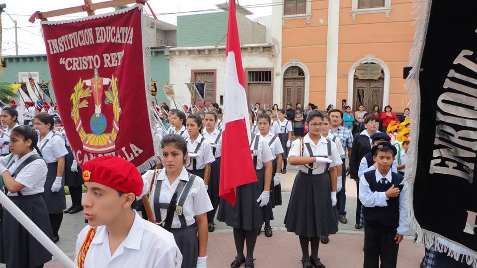 Pacanguilla: I.E Cristo Rey cambiaría de uniforme y director de la Ugel dice no saber nada