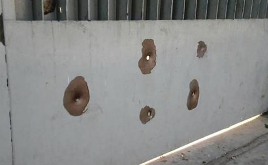 Disparan contra colegio donde se realizan obras en Florencia de Mora