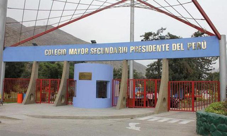 Acreditan a primera escuela de educación básica regular en el Perú