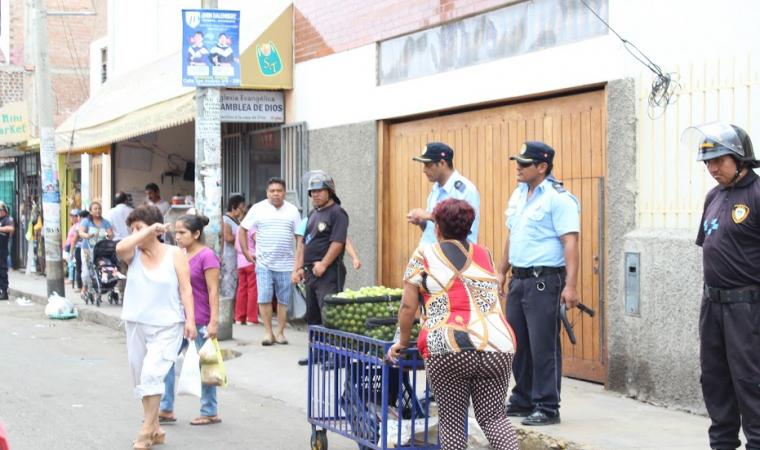 Trujillo: notifican a ambulantes para no vender en zona que recorrerá el papa