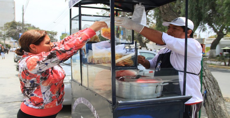 Trujillo: comerciantes ambulantes formalizados aumentan sus ventas