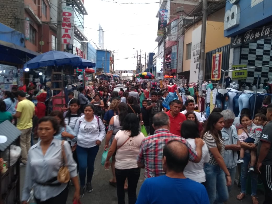 Trujillo: Defensoría pide a autoridades poner en marcha plan de contingencia para control del comercio ambulatorio