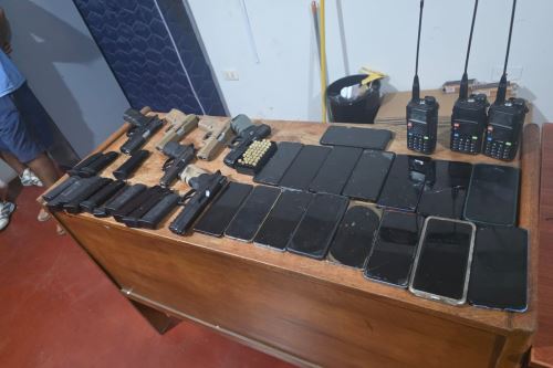 Detienen a 14 sujetos con armas y radios de comunicación en Moche
