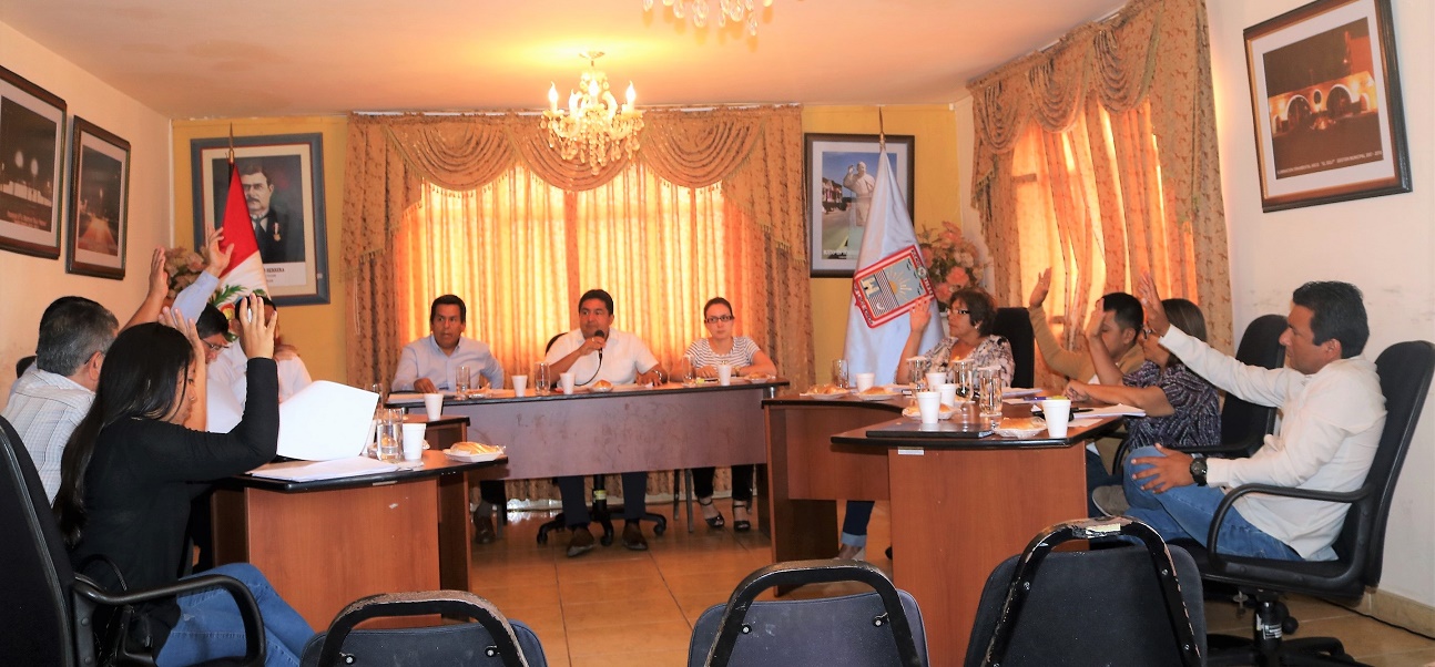 Pleno del Concejo de Víctor Larco aprueba mantener remuneración y dietas