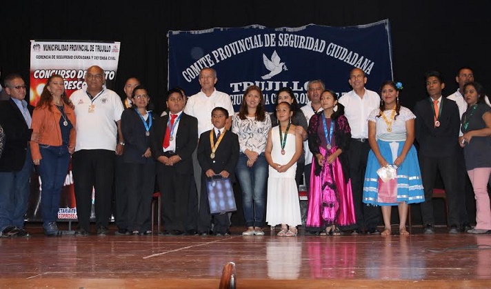 Colegios Antonio Raimondi y Javier Heraud ganaron concurso “Trujillo canta y encanta”