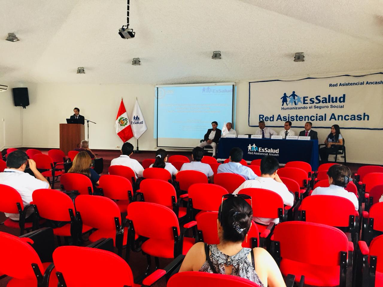 UNS dicta diplomado gratuito en gerencia de proyectos de inversión pública  a Essalud