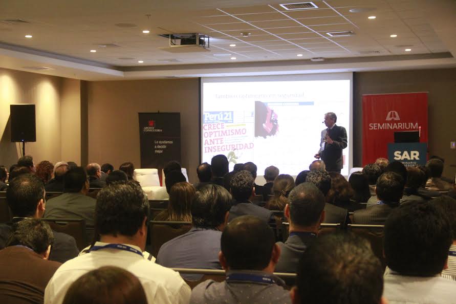 La economía crecerá alrededor de 4% en los dos próximos años, revelan especialistas