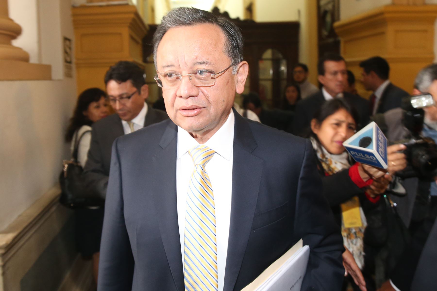 Acusaciones Constitucionales declara procedente denuncia contra Edgar Alarcón