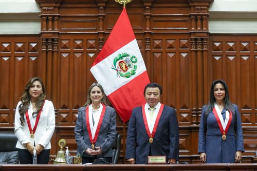María del Carmen Alva fue electa presidenta del Congreso el periodo 2021-2022