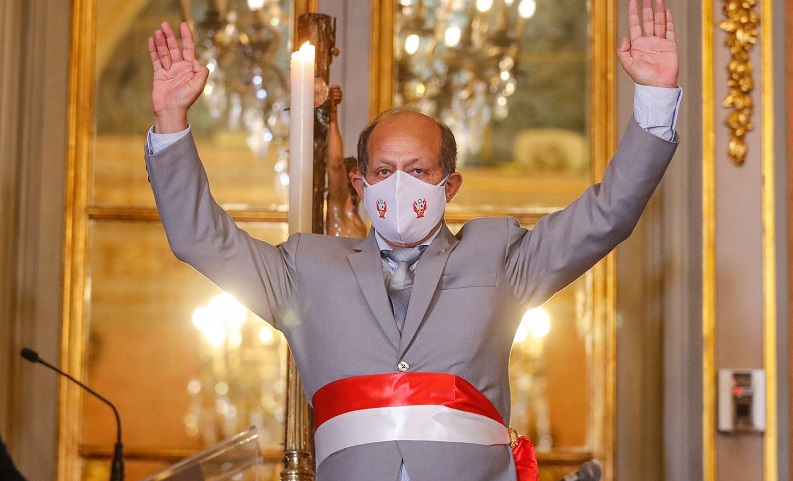 Congresista Héctor Valer es el nuevo presidente del Consejo de Ministros