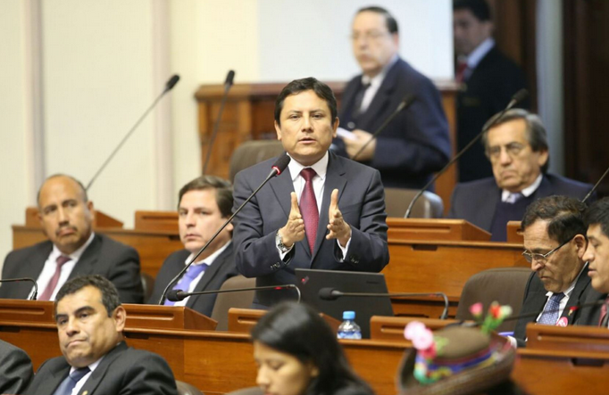 Congresista Elías Rodríguez responsabilizó a asesor de plagio de proyectos