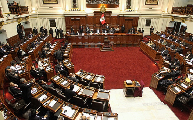 Incluyen propuesta que prohíbe a partidos ofrecer regalos en campaña electoral