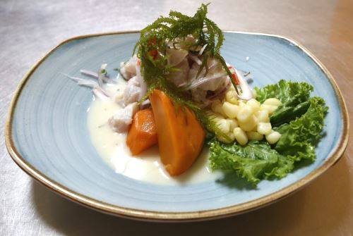 Conoce la historia del cebiche y sus deliciosas variantes regionales
